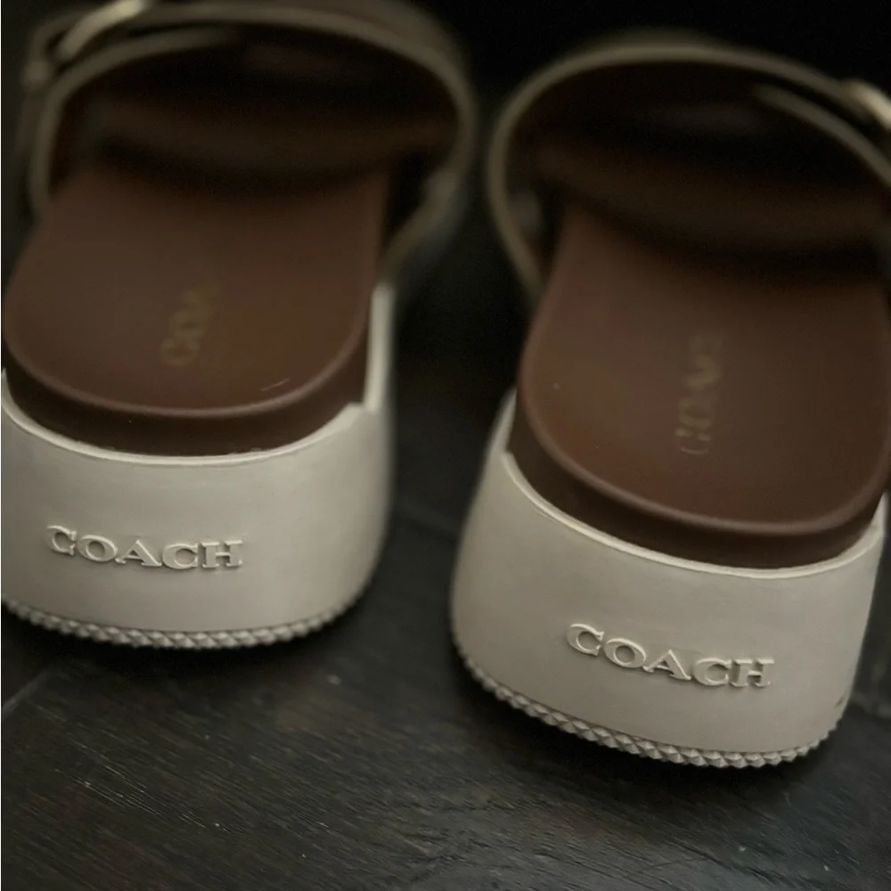 Coach Sandals original print. - Picture 3 of 3